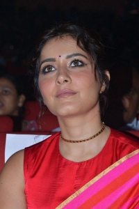 Pakka Commercial Movie Heroine Raashi Khanna Red Saree Pics
