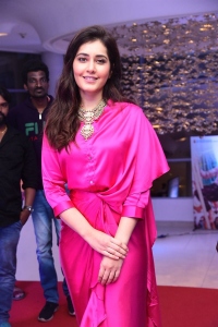 Thank You Movie Actress Raashi Khanna Images in Pink Dress