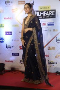 Actress Raashii Khanna Photos @ Filmfare Awards South 2024 Red Carpet