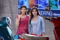Pranitha, Samantha in Rabhasa Telugu Movie Stills