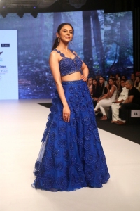 Rakul Preet Singh @ Bombay Times Fashion Week 2021