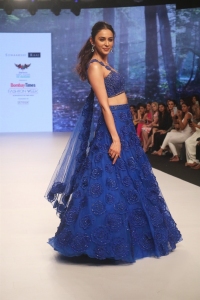 Rakul Preet Singh Ramp Walk @ Bombay Times Fashion Week 2021