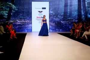 Rakul Preet Singh @ Bombay Times Fashion Week 2021