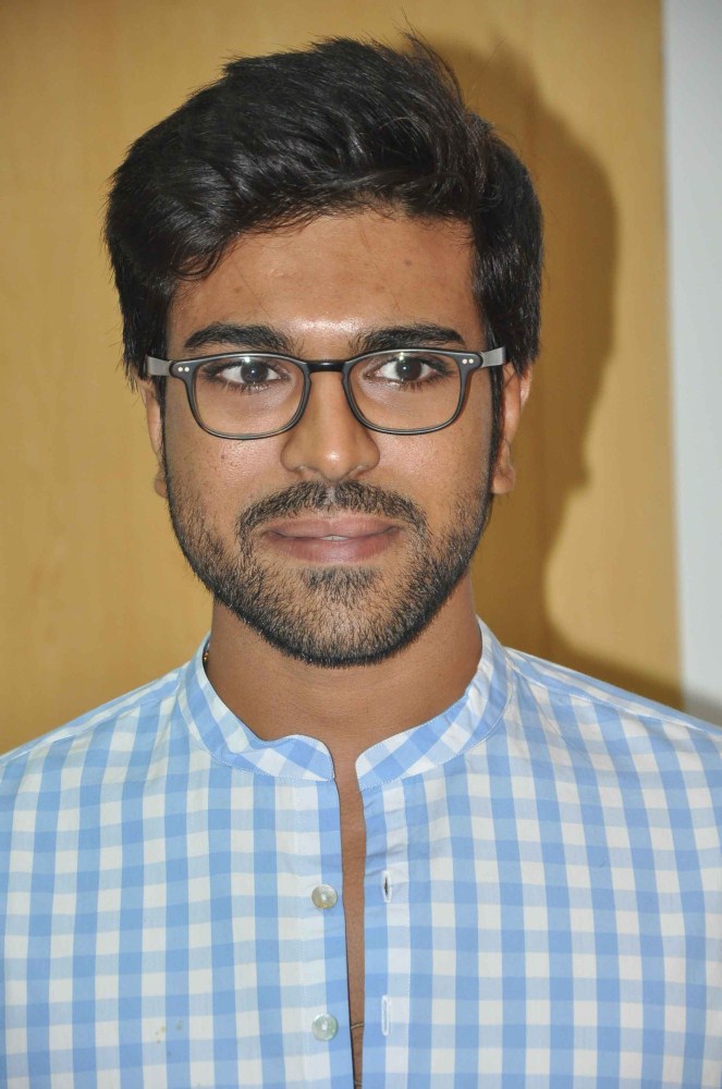 Ram Charan makes donation to family of killed fan | South-indian – Gulf News
