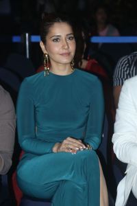 Telugu Actress Rashi Khanna New Pictures