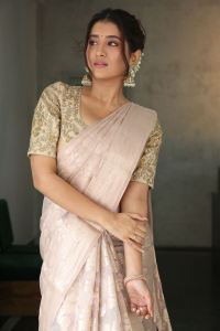 Actress Rashi Singh Photos @ Raj Tarun New Movie Opening