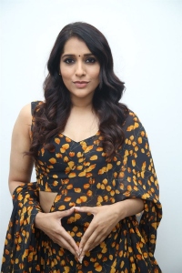 Bomma Blockbuster Movie Heroine Rashmi Gautam New Stills