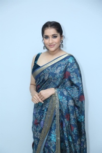 Actress Rashmi Gautam Saree Pics @ Bomma Blockbuster Trailer Launch