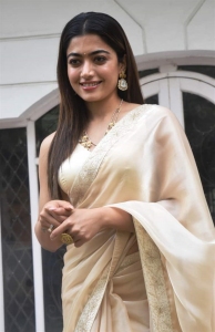 Pushpa Movie Actress Rashmika Mandanna Interview Pictures
