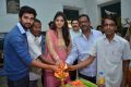 Anil Mallela, Aishwarya Ghorak inaugurates Pochampally IKAT Art Mela at YMCA Hall, Hyderabad