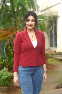 Actress Ritika Singh New Images @ Hatya Trailer Launch