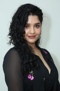 InCar Movie Heroine Ritika Singh Pictures