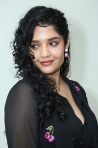 Actress Ritika Singh Pictures @ InCar Movie Press Meet