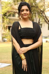 Valari Actress Ritika Singh New Photos