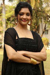 Valari Heroine Ritika Singh New Photos