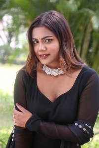 Telugu Actress Ritu Shree Photos in Blck Dress