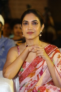 Actress Ritu Varma Saree Pics @ Oke Oka Jeevitham Pre Release