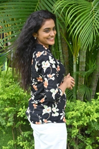 Mr Pregnant Movie Actress Roopa Koduvayur Stills