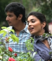 Rowthiram Movie Stills, Shriya Saran, Jeeva @ Rowthiram Photo Gallery