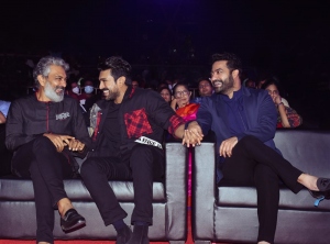 SS Rajamouli, Ram Charan, Jr NTR @ RRR Mumbai Event Pictures