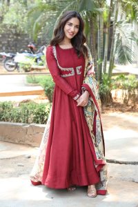 Sriranga Neethulu Actress Ruhani Sharma Latest Pics