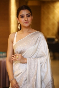 Actress Rukshar Dhillon Saree Images @ Ashoka Vanamlo Arjuna Kalyanam Press Meet