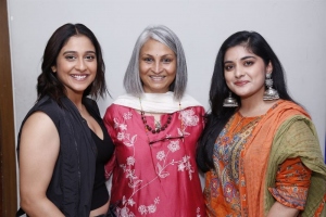 Regina Cassandra, Sunitha Tati, Nivetha Thomas @ Saakini Daakini Movie Press Meet Stills