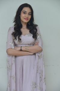 Actress Saathvika Raj Photos @ Neetho Movie Trailer Launch.