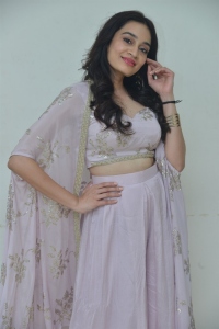 Neetho Movie Heroine Saathvika Raj Photos