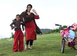 Baby Krithika, Varalaxmi in Sabari Movie HD Images