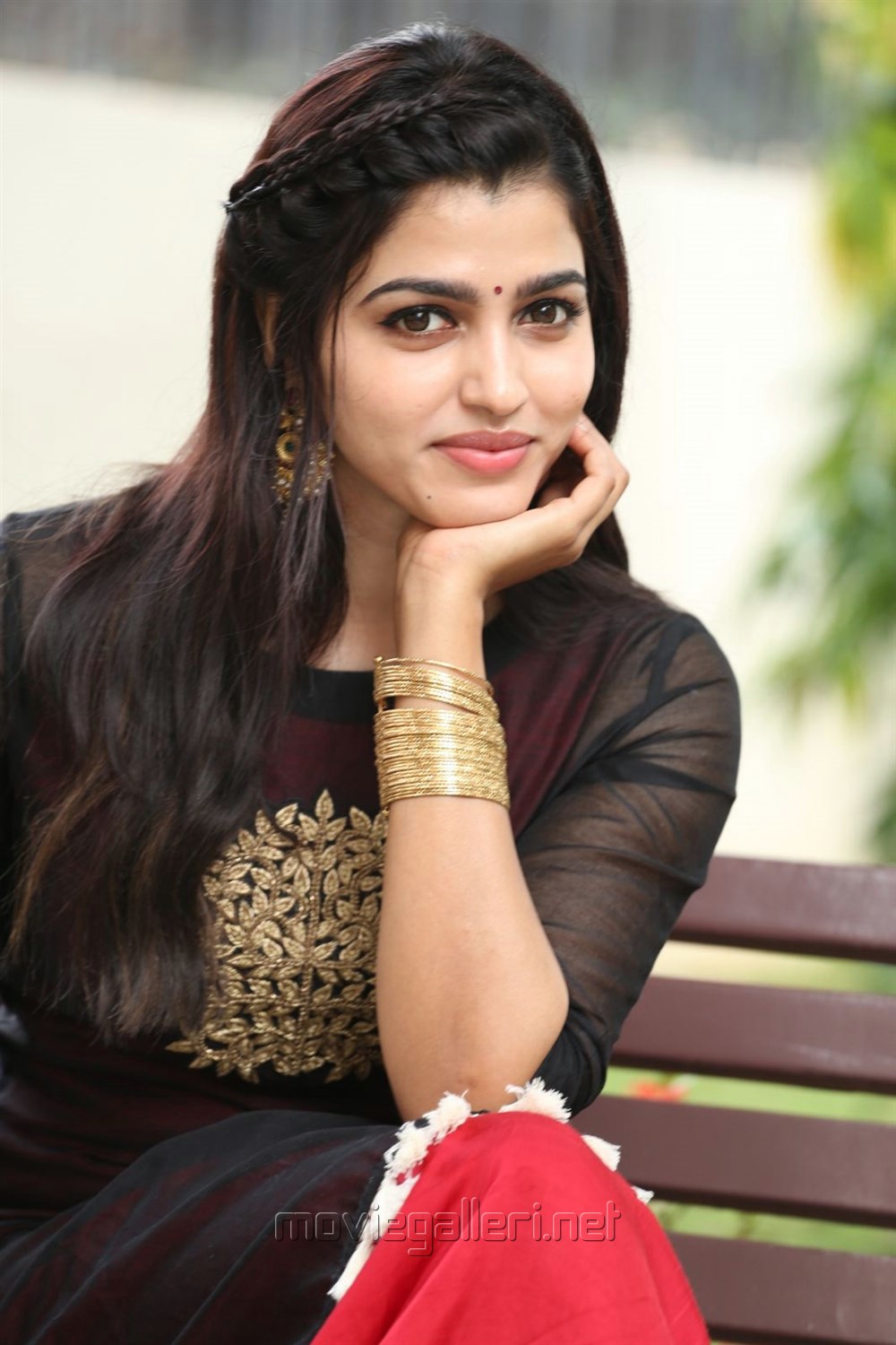 Sai dhansika actress photos stills gallery