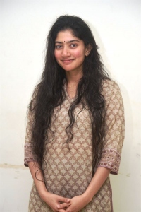 Virata Parvam Movie Actress Sai Pallavi New Pictures