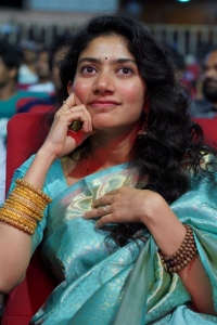 Virata Parvam Movie Actress Sai Pallavi Cute Saree Stills