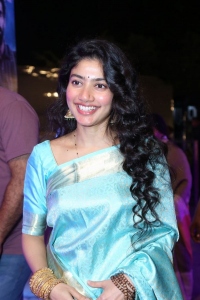 Virata Parvam Movie Heroine Sai Pallavi Cute Saree Stills