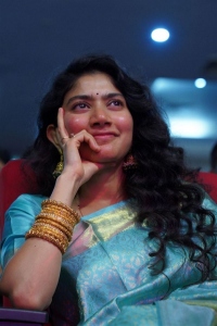 Virata Parvam Movie Actress Sai Pallavi Cute Saree Stills