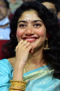 Virata Parvam Movie Heroine Sai Pallavi Cute Saree Stills