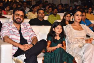 Venkatesh, Baby Sara, Shraddha Srinath @ Saindhav Pre-Release Event Vizag Photos