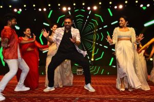 Venkatesh Dance @ Saindhav Pre-Release Event Vizag Photos