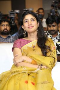 Actress Sai Pallavi Saree Pics @ Amaran Success Meet