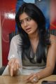 Cute Samantha Stills at Seethamma Vakitlo Sirimalle Chettu Interview