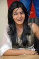 Cute Samantha New Stills at Seethamma Vakitlo Sirimalle Chettu Interview