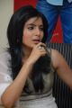 Actress Samantha Ruth Prabhu New Cute Stills at SVSC Interview