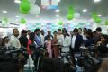 Actress Samantha Launches Oppo F11 Pro at Vijayawada Big C Mobiles Show Room Photos