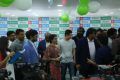 Actress Samantha launches Oppo F11 Pro at Big C Mobiles Vijayawada Photos