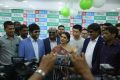 Actress Samantha Launches Oppo F11 Pro at Vijayawada Big C Mobiles Show Room Photos