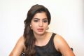 Cute Samantha Pictures @ Son Of Sathyamurthy Interview