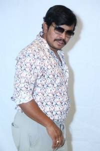 Dhagad Samba Movie Actor Sampoornesh Babu Interview Pictures