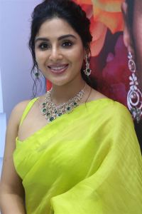 Actress Samyuktha Menon Photos @ Ladia-Lab Grown Diamond Jewellery Launch