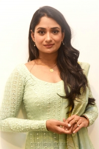 Natyam Movie Heroine Sandhya Raju Interview Pics