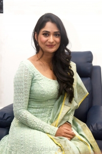 Natyam Movie Heroine Sandhya Raju Interview Pics